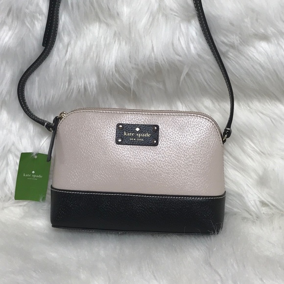 kate spade Handbags - NWT Kate Spade purse